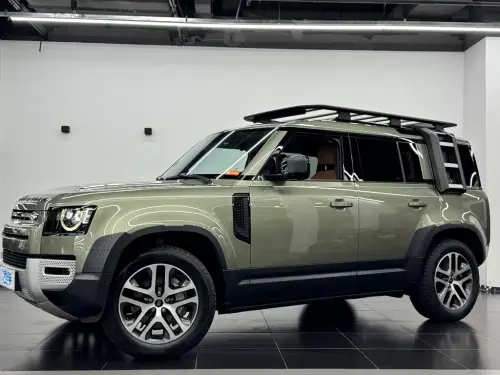 Land Rover Defender, 2022