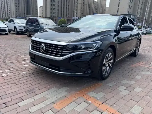 Volkswagen Passat, 2023