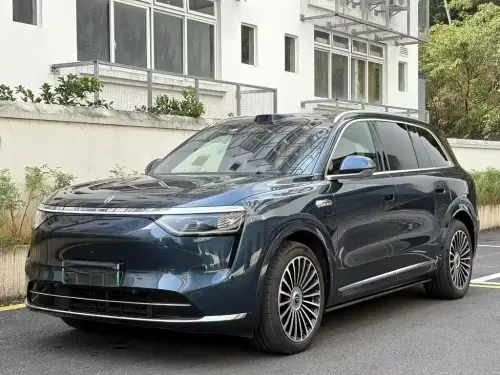 AITO M8, 2025