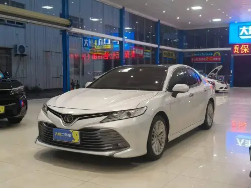 Toyota Camry, 2020