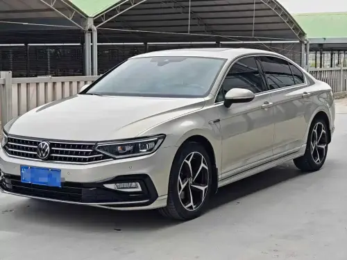 Volkswagen Magotan, 2023