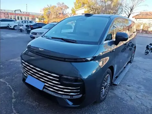 Geely V900, 2026