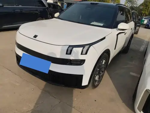 Lynk & Co 900, 2025
