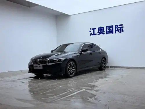 BMW 3-Series, 2023