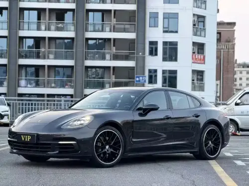 Porsche Panamera, 2020