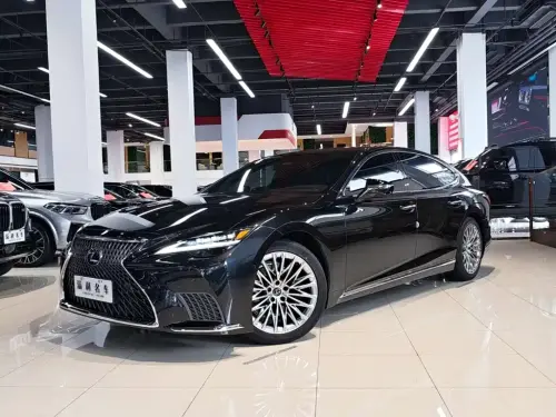 Lexus LS, 2025