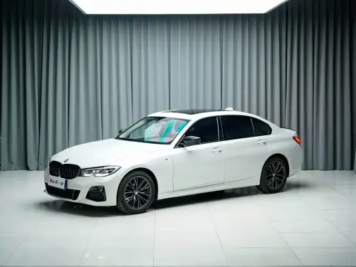BMW 3-Series, 2022