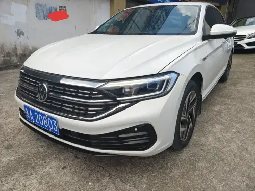 Volkswagen Sagitar, 2023