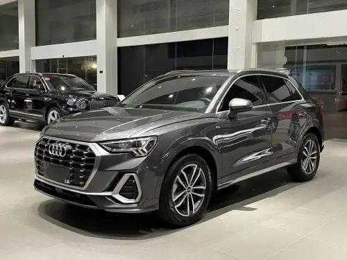 Audi Q3, 2022