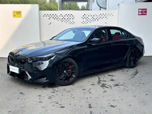 BMW 5-Series M, 2025