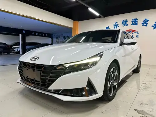 Hyundai Elantra, 2021