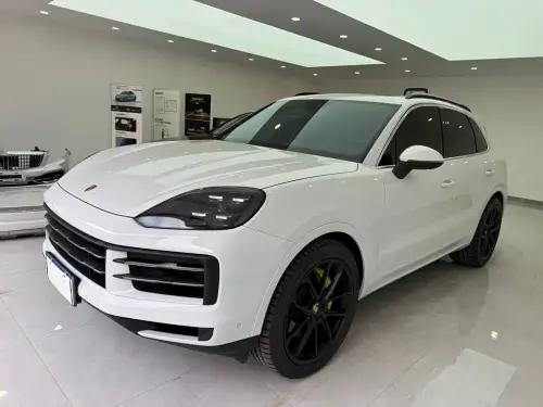 Porsche Cayenne, 2025