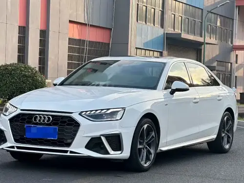 Audi A4, 2021