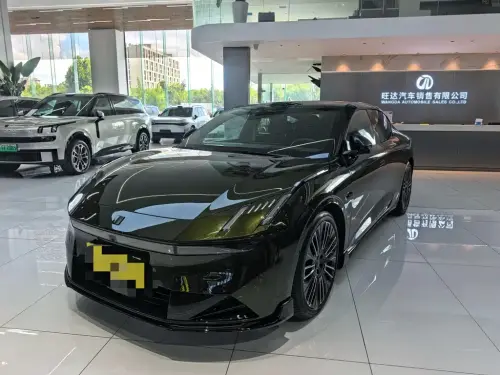 Lynk & Co 10, 2025