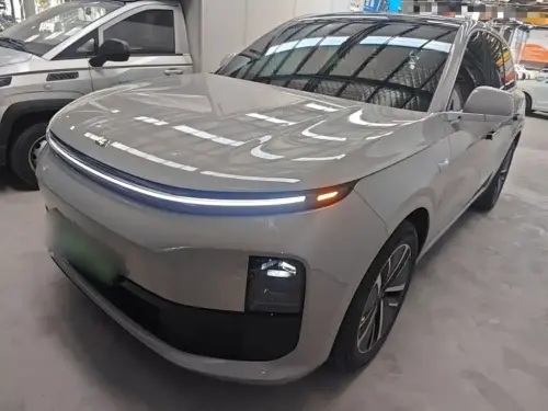 Li Auto L6, 2025