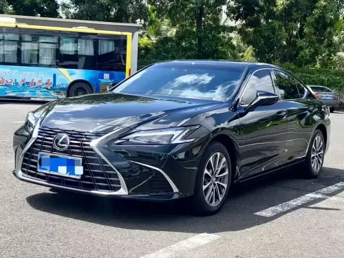 Lexus ES, 2026