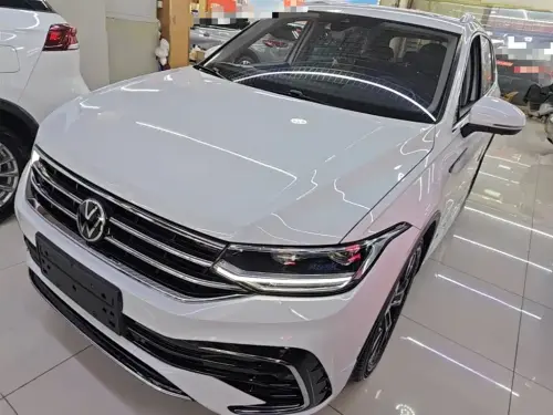 Volkswagen Tiguan, 2022