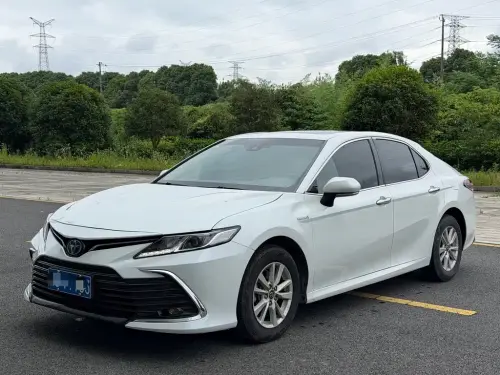 Toyota Camry, 2023