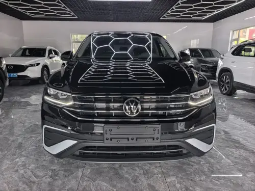 Volkswagen Tiguan, 2023