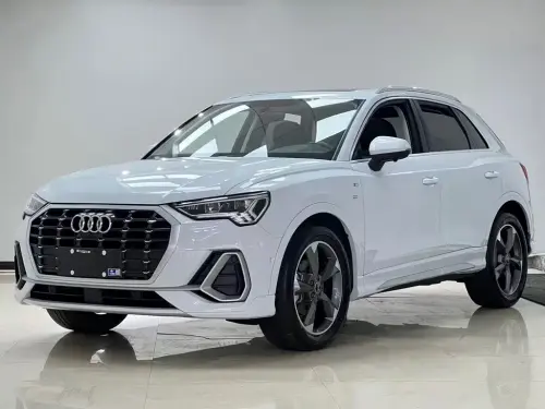 Audi Q3, 2022
