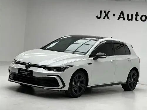 Volkswagen Golf, 2023
