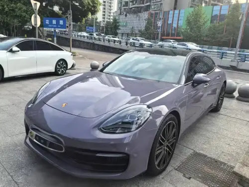Porsche Panamera, 2023