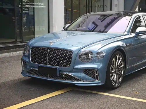 Bentley Flying Spur, 2025
