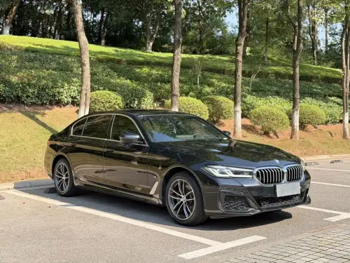 BMW 5-Series, 2023