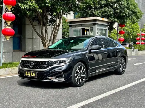 Volkswagen Passat, 2023