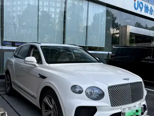 Bentley Bentayga, 2021