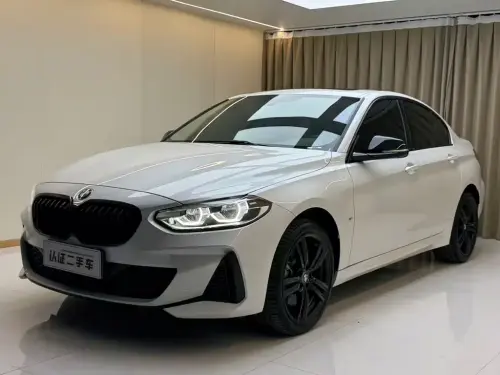 BMW 1-Series, 2022