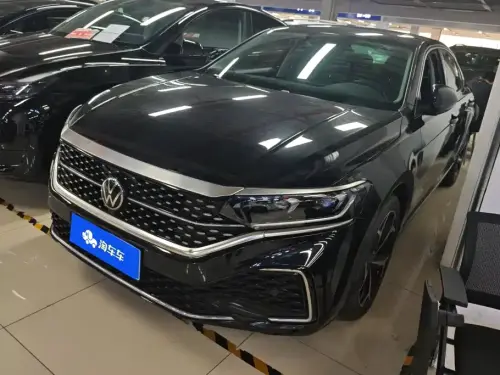 Volkswagen Passat, 2024