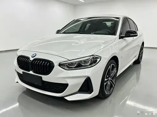 BMW 1-Series, 2022