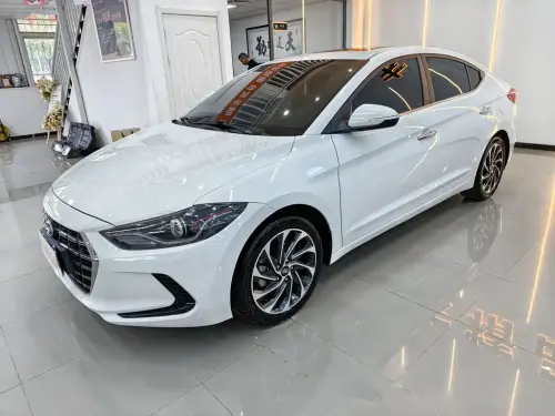 Hyundai Elantra, 2021