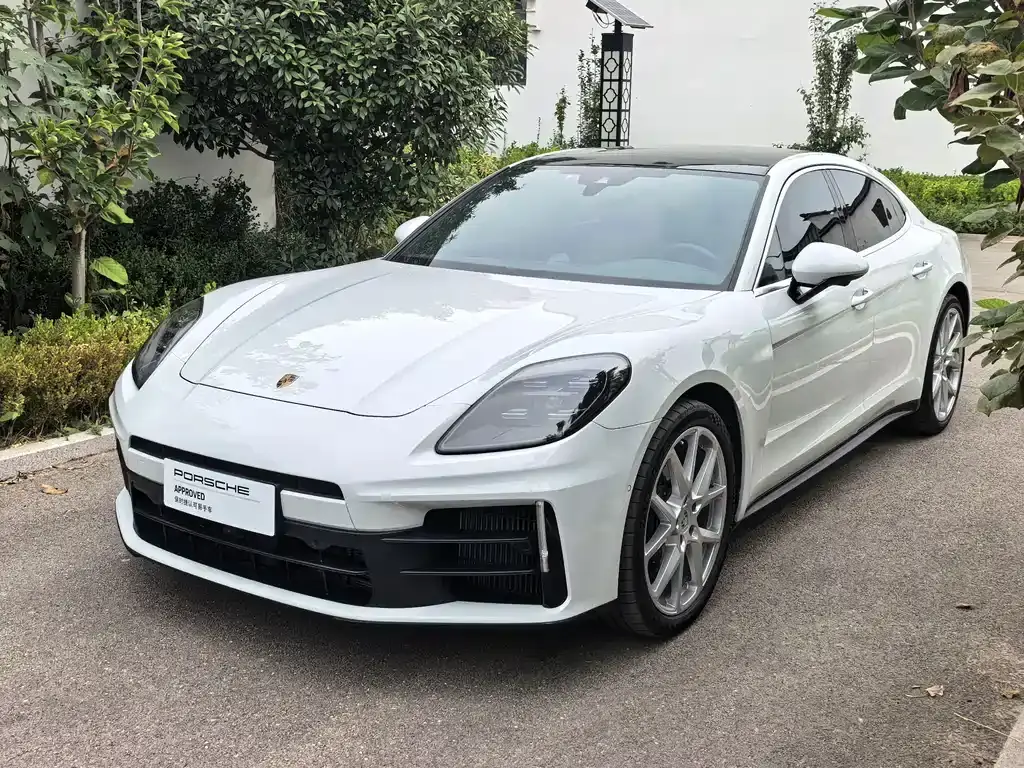 Porsche Panamera, 2025