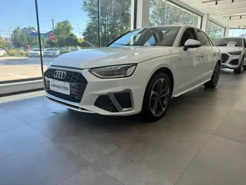 Audi A4, 2023
