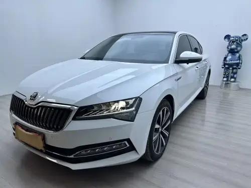 Skoda Superb, 2023