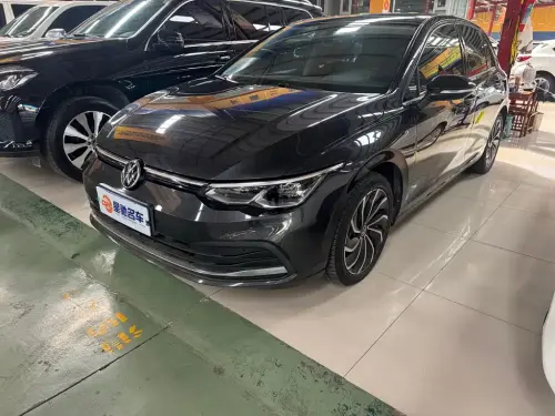 Volkswagen Golf, 2021