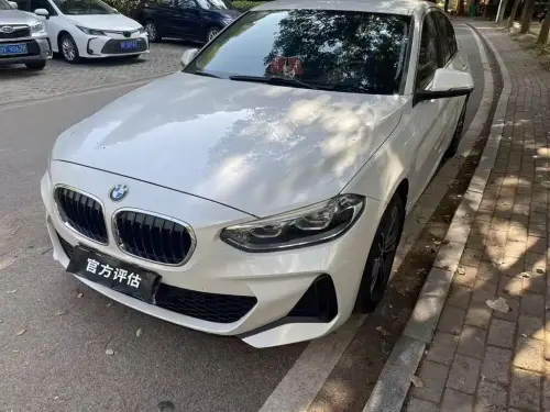 BMW 1-Series, 2021