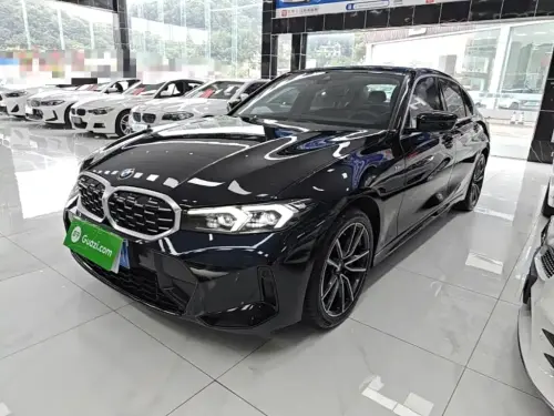 BMW 3-Series, 2022