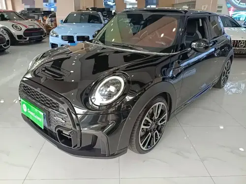 Mini MINI, 2024