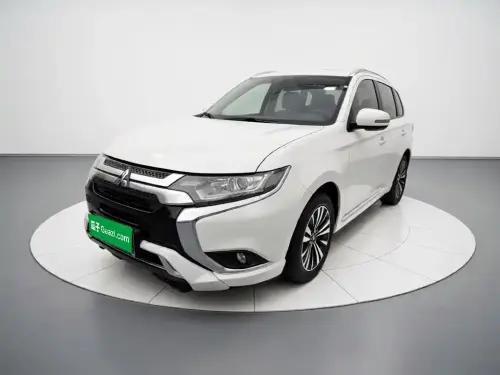 Mitsubishi Outlander, 2021