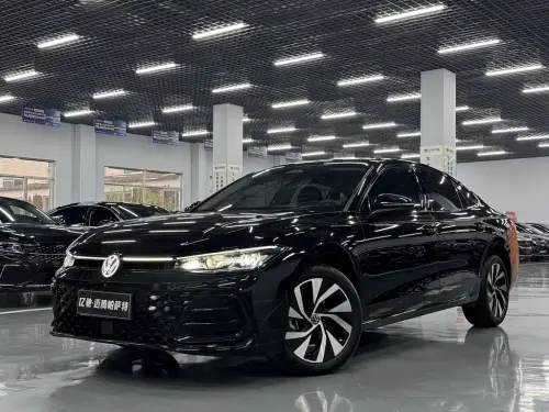 Volkswagen Passat, 2025