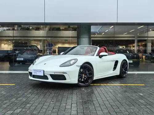 Porsche 718, 2025