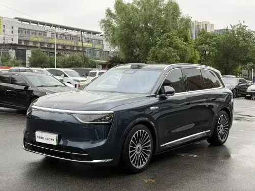 AITO M8, 2025