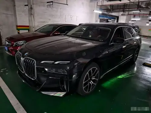BMW 7-Series, 2024