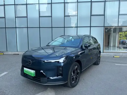 Volvo XC70, 2025