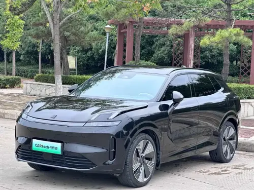 Lynk & Co 08, 2024