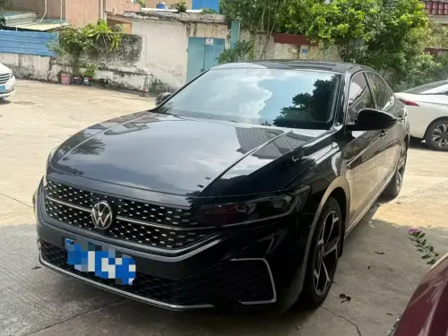 Volkswagen Passat, 2023