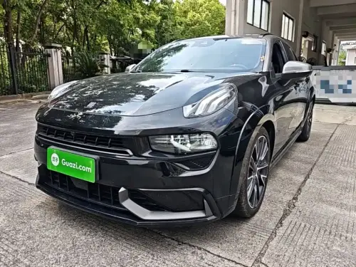 Lynk & Co 02 Hatchback, 2021